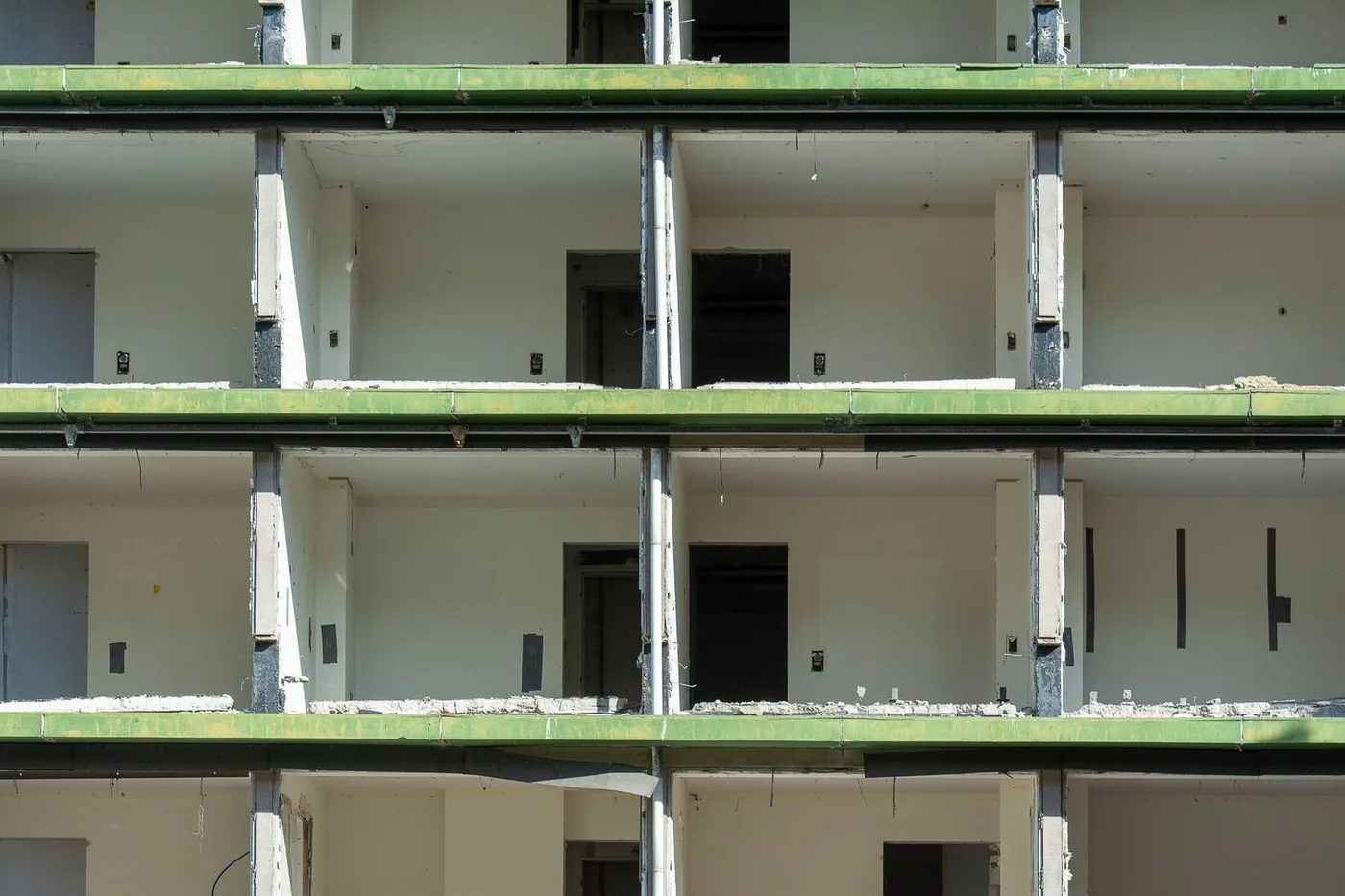 House construction frame rising on a Perth residential site